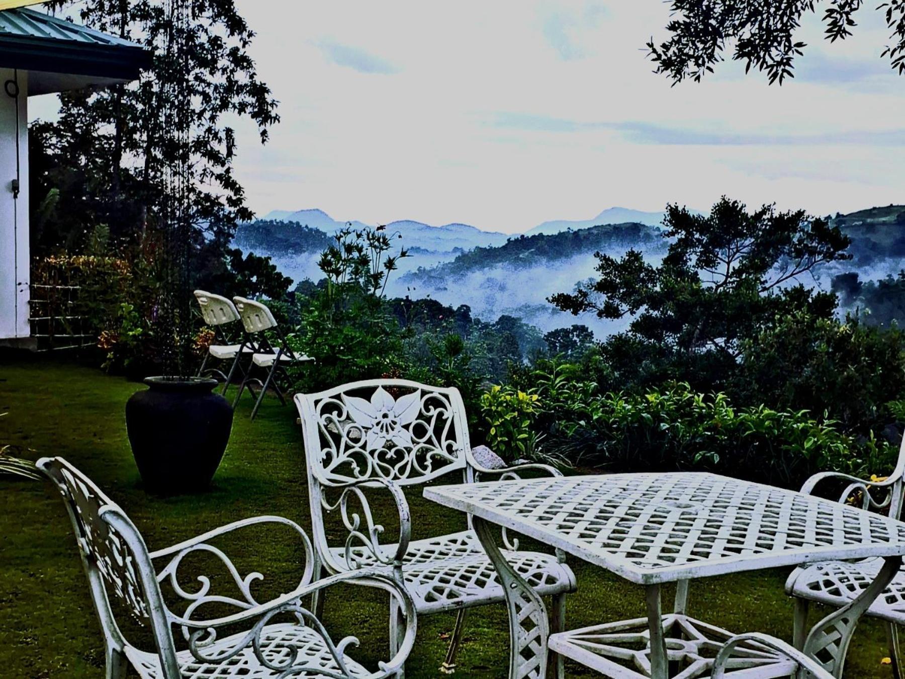 Kobbekaduwa Bungalow Kandy Exterior foto